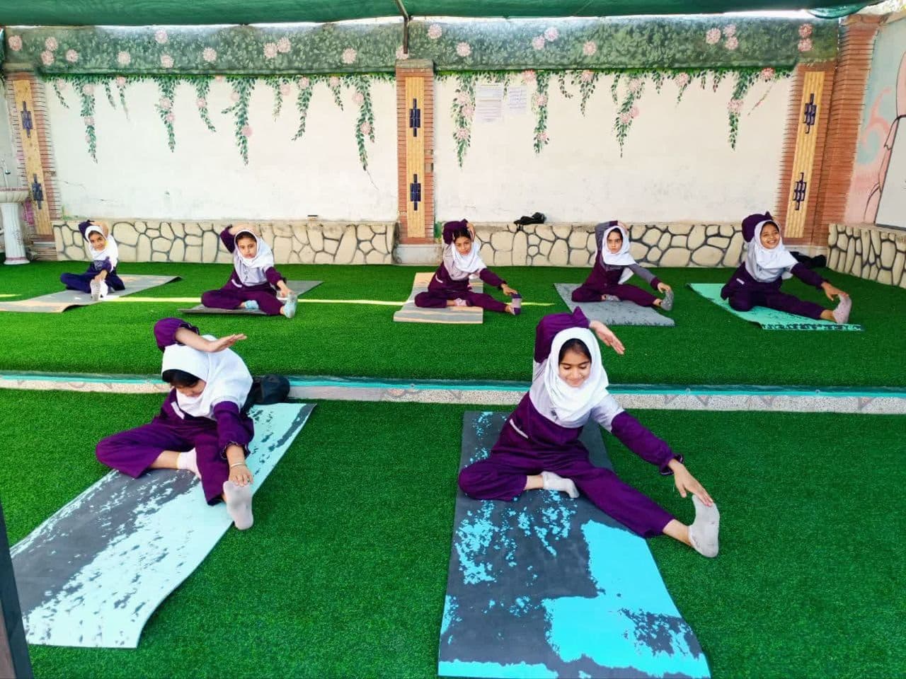 دبستان دخترانه شکوفه های یاس
