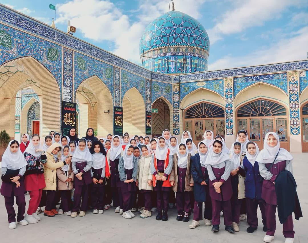 اردوی یک روزه کرمان مزار حاج قاسم سلیمانی